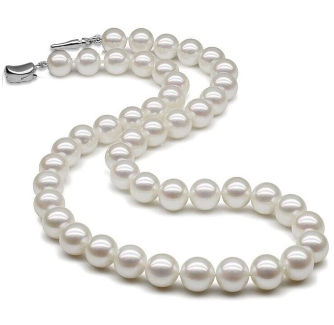 8.5-9.0 mm Natural White Hanadama Akoya Pearl Necklace