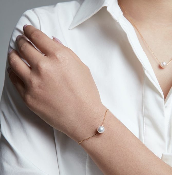 Japanese Akoya Pearl Gloria Tincup Bracelet on 18K Gold