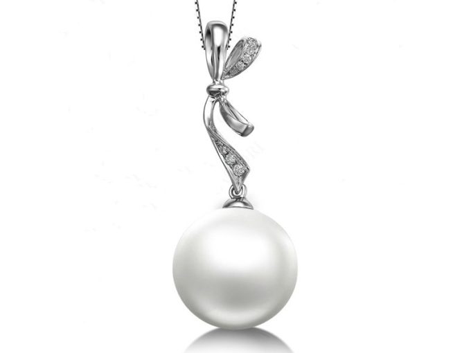 Arno Akoya Pearl and Diamond Pendant