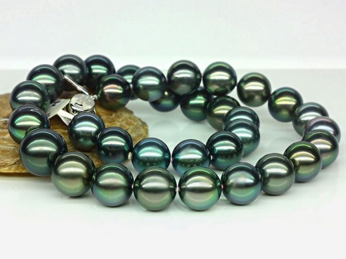 12-14 mm Tahitian Pearl Elodie Necklace Round AA