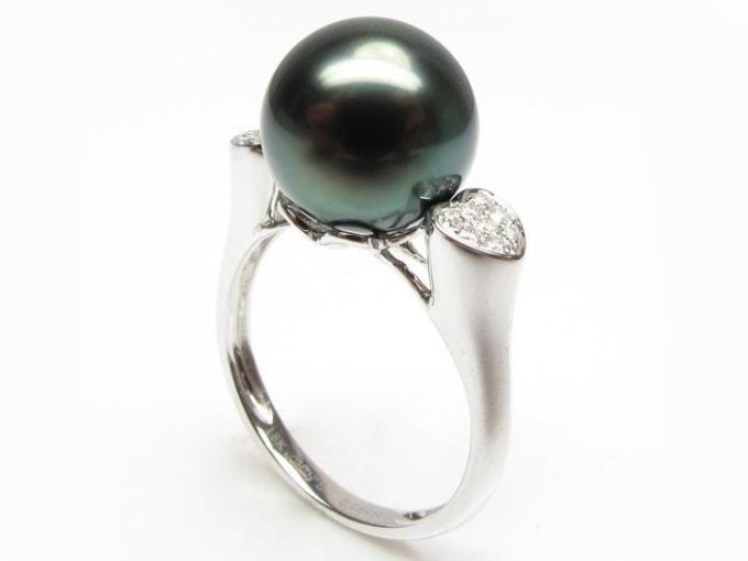 Narcisse Tahitian Pearl and Diamond Ring